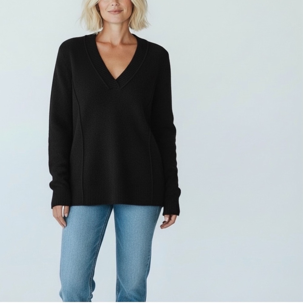 Peruvian Connection | Baby Alpaca Black V-neck‎ Soft Sweater XS Quiet Luxury